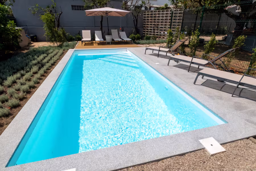 Holiday rental apartment with private pool